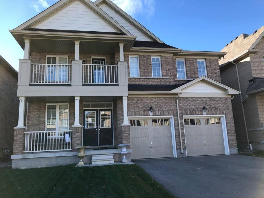 Entire Basement With 3 Bedrooms شلالات نياغارا المظهر الخارجي الصورة